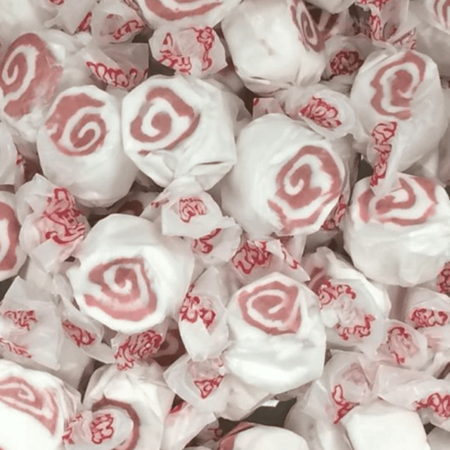 Taffy Town – Red Velvet Cake